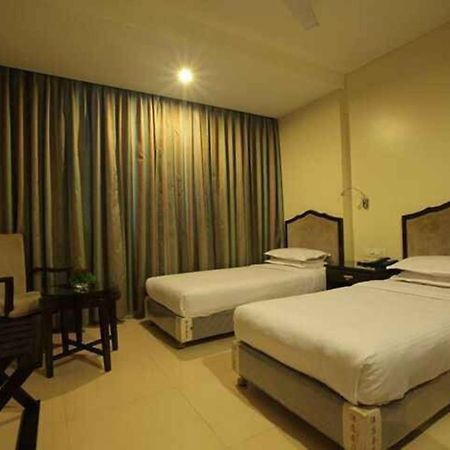 Hotel Ashoka, Pune Yerandwane Eksteriør billede