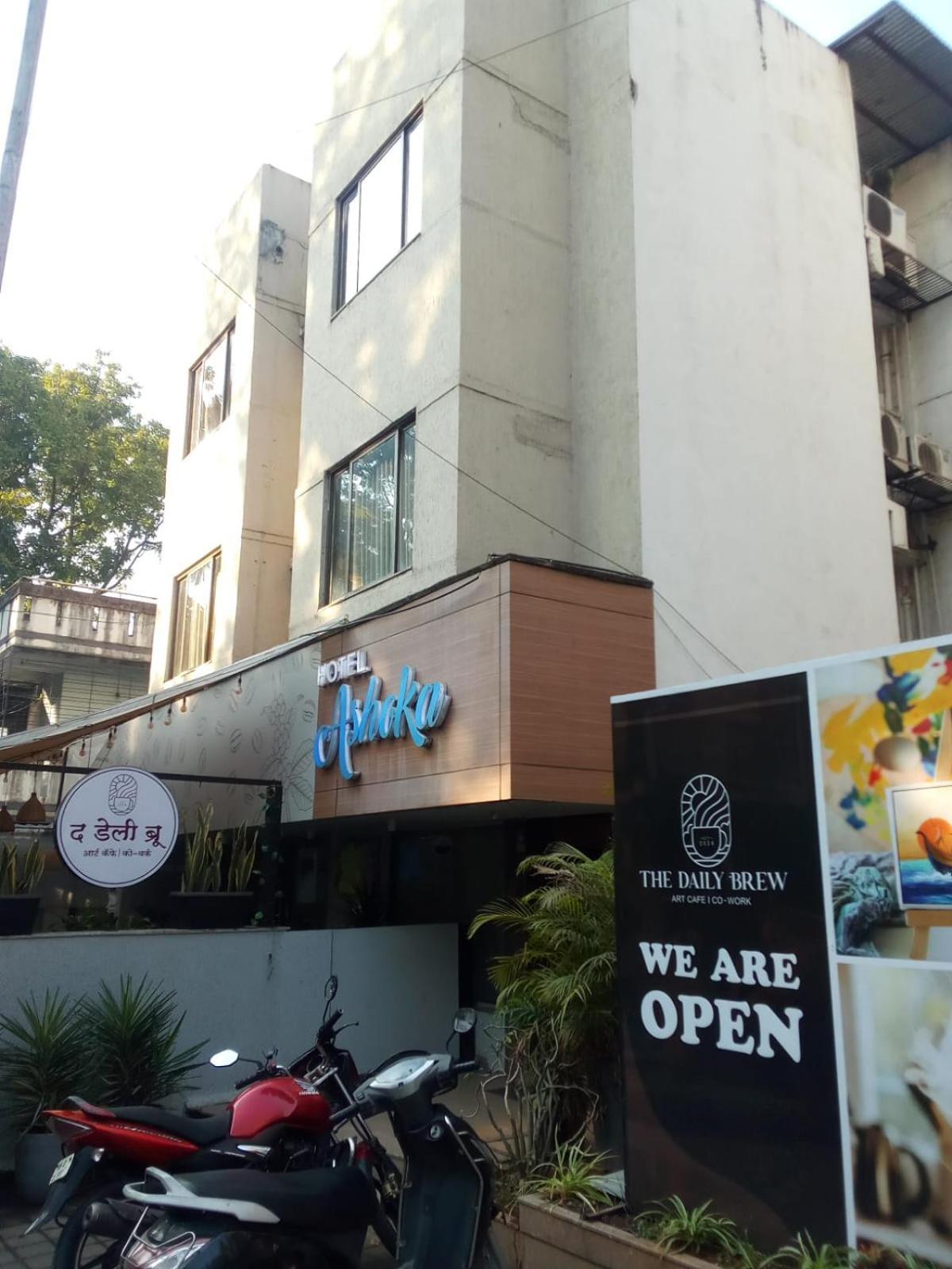 Hotel Ashoka, Pune Yerandwane Eksteriør billede